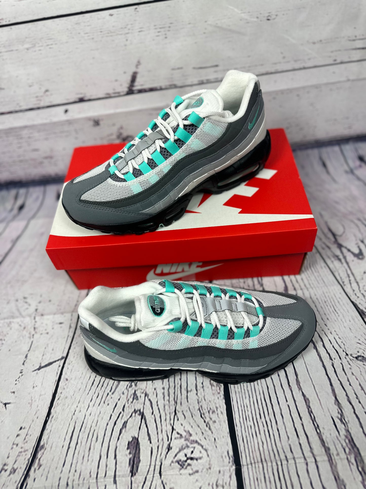 NIKE AIRMAX 95, best sports shoes, designer trainers